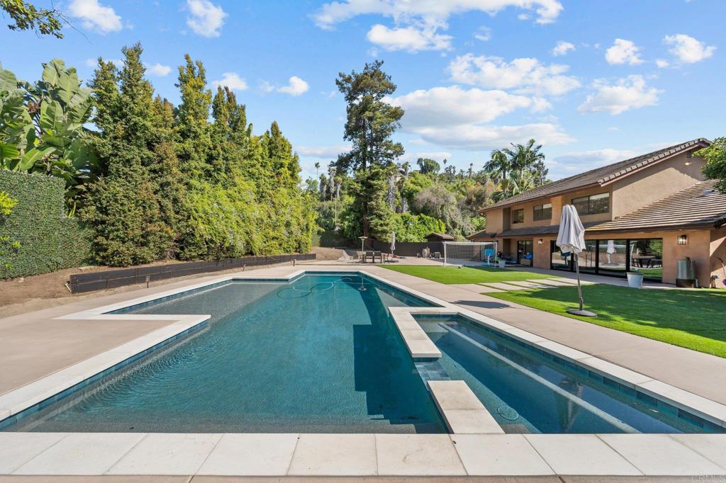 20 Lake Helix Drive