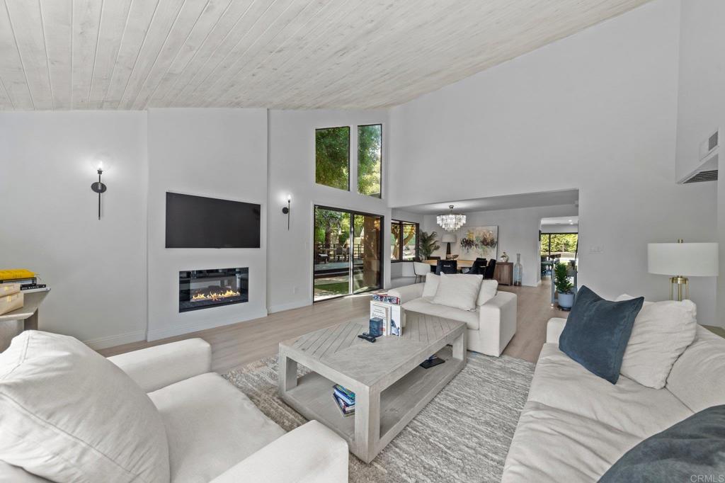 20 Lake Helix Drive