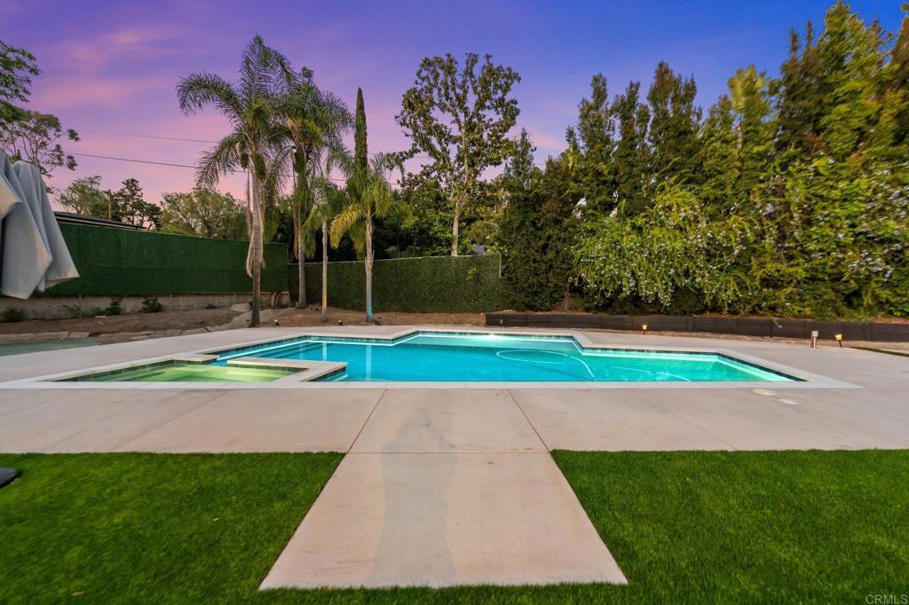 20 Lake Helix Drive