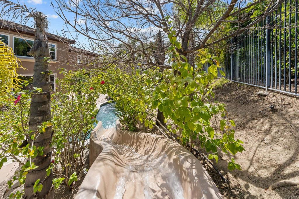 1022 Straightaway Court