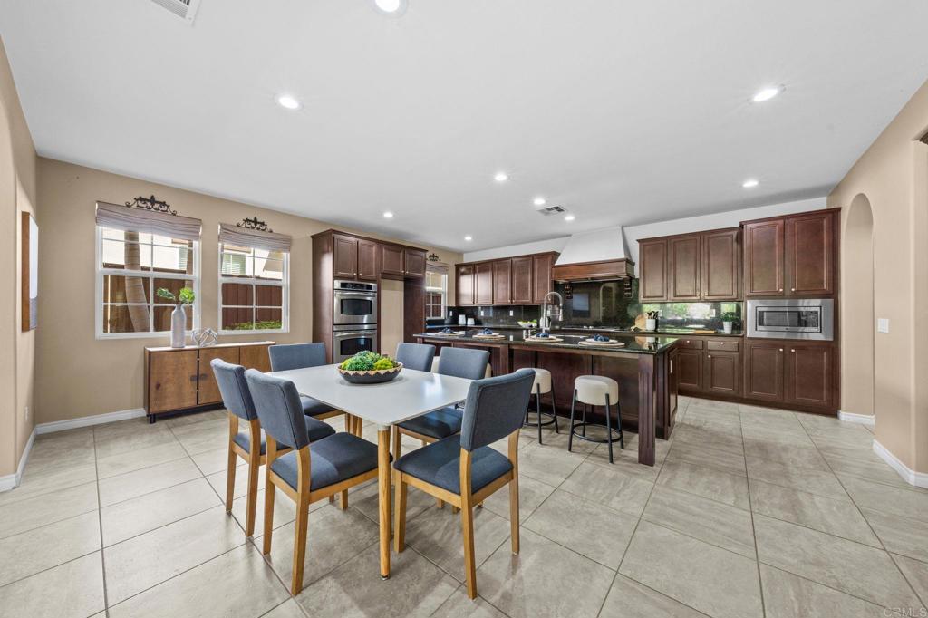 1022 Straightaway Court