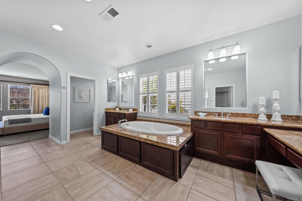 1022 Straightaway Court