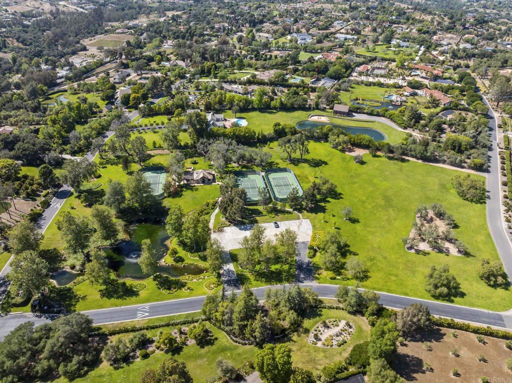 19 Gateview Drive