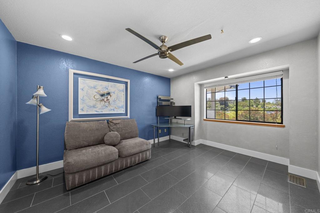 19 Gateview Drive