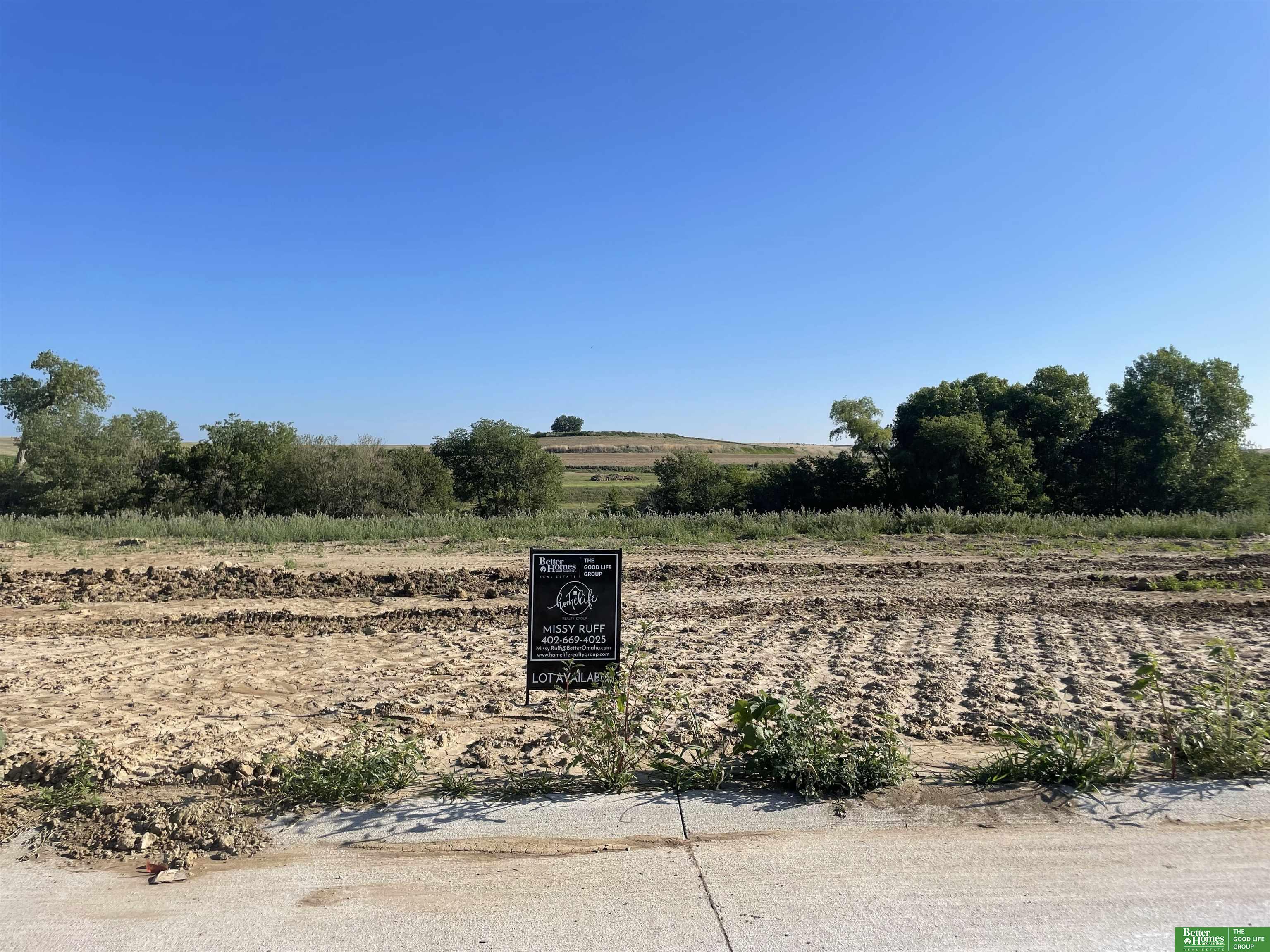 22102 Hackberry Circle