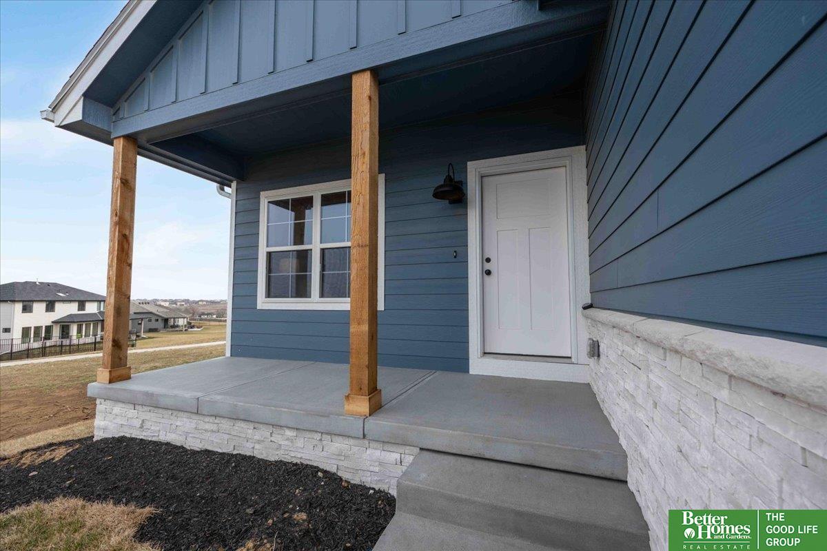 11623 S 189th Street