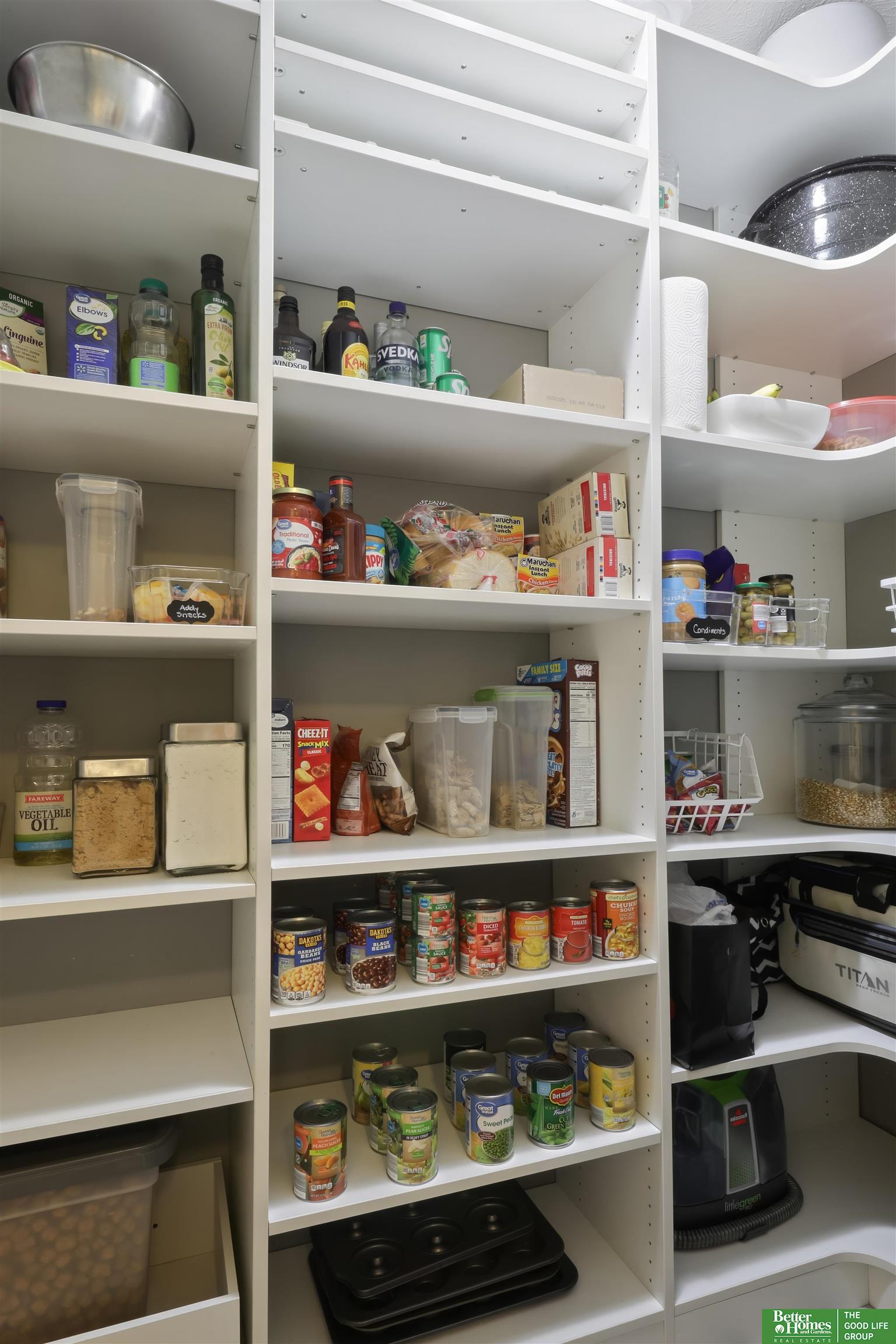 21407 McClellan Circle