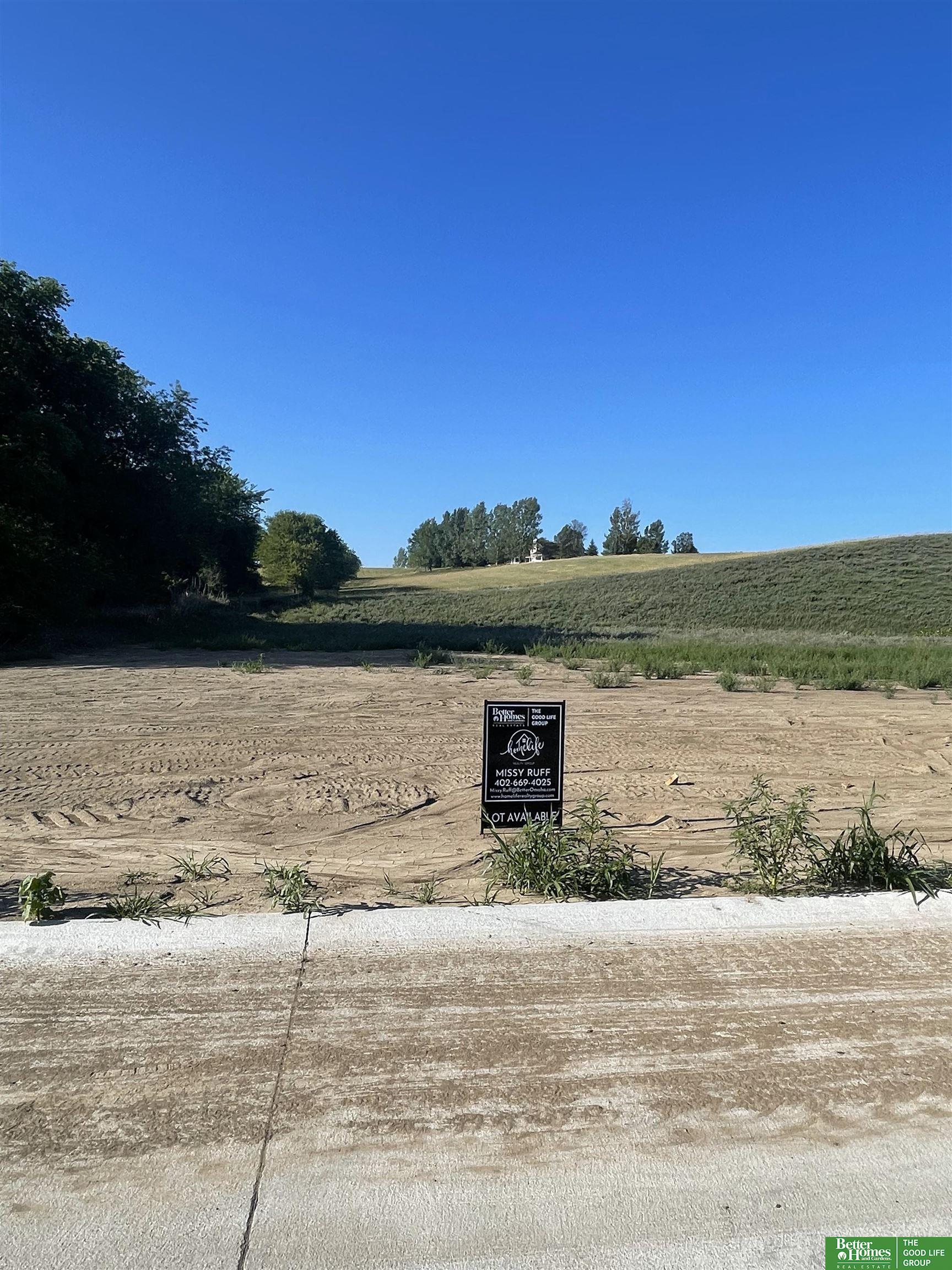 22009 Hackberry Circle