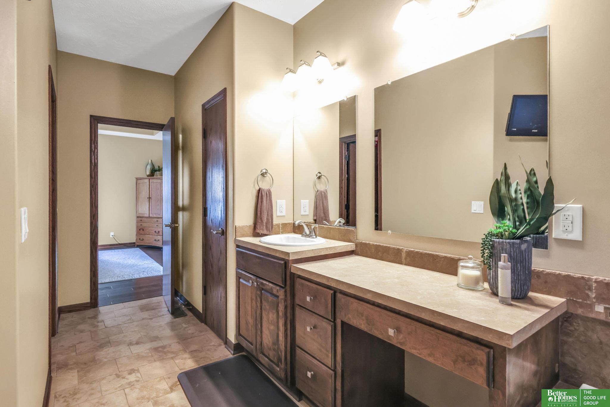 11619 S 198th Street