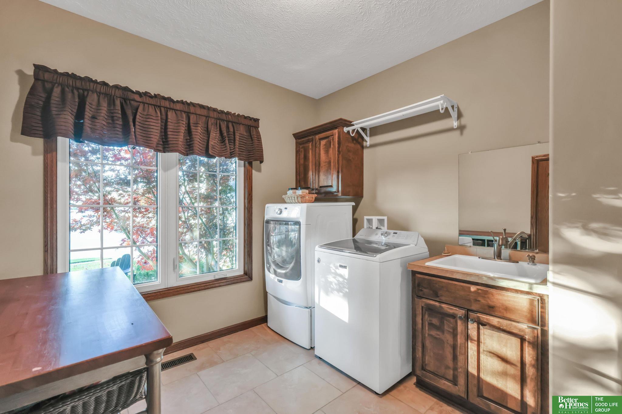 11619 S 198th Street