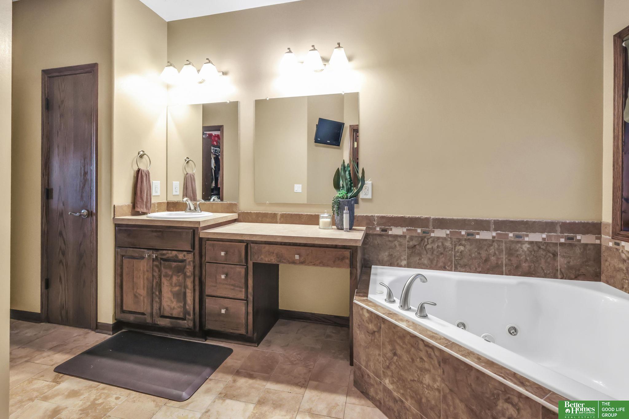 11619 S 198th Street