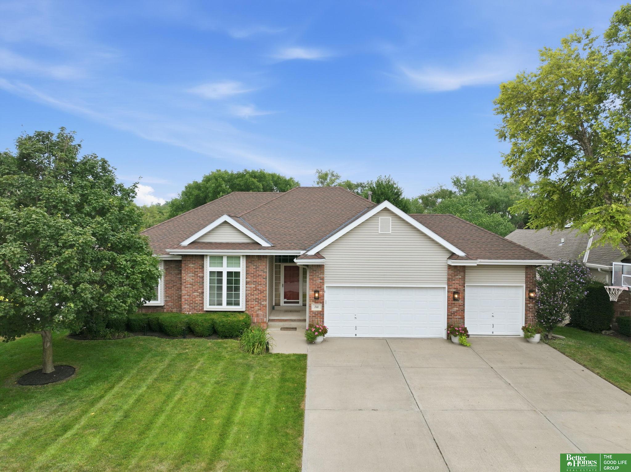 7111 S 167th Circle