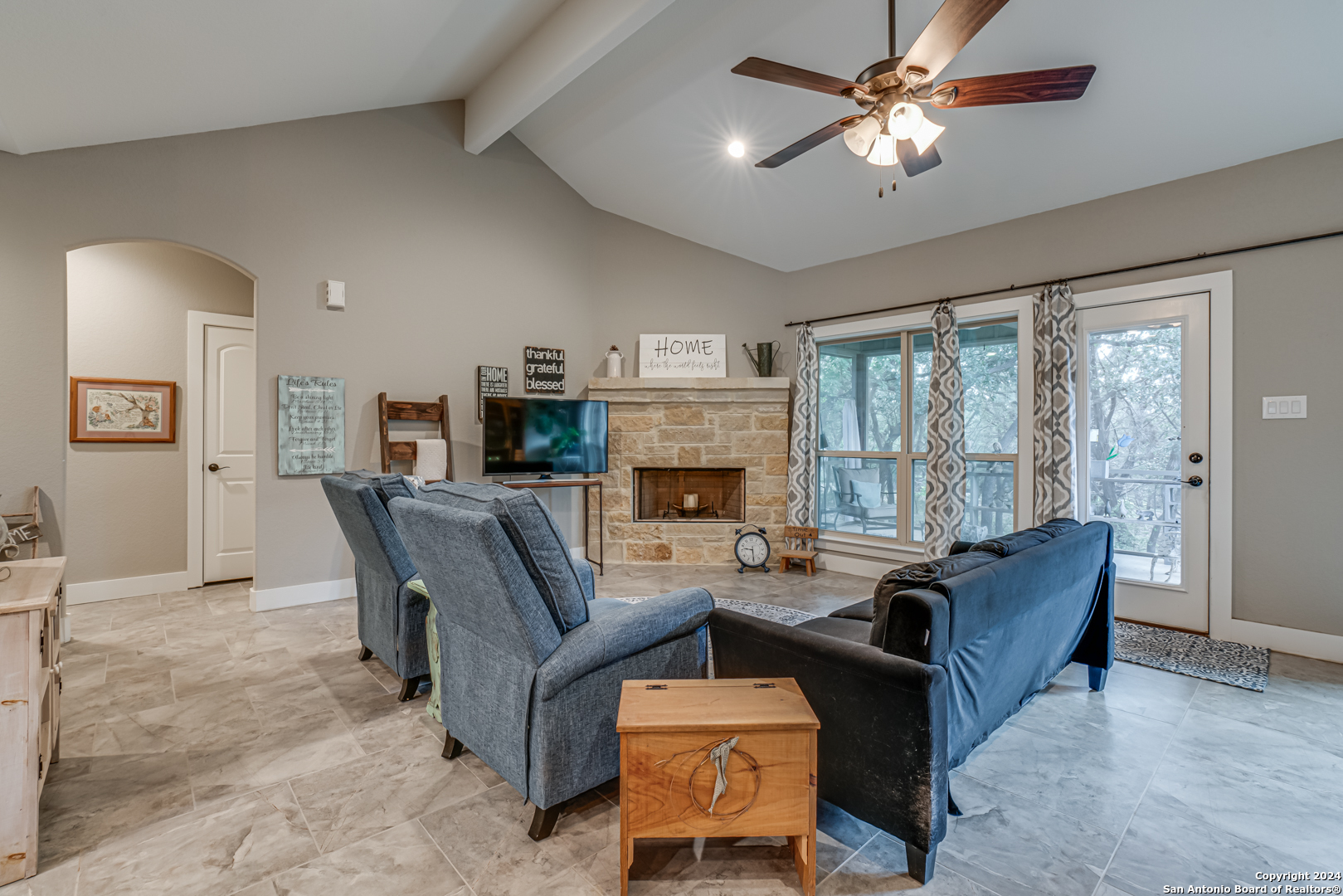 1025 Persimmon Pass