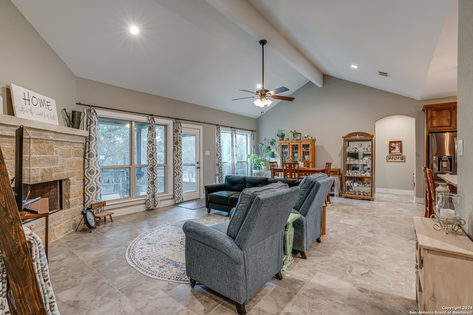 1025 Persimmon Pass
