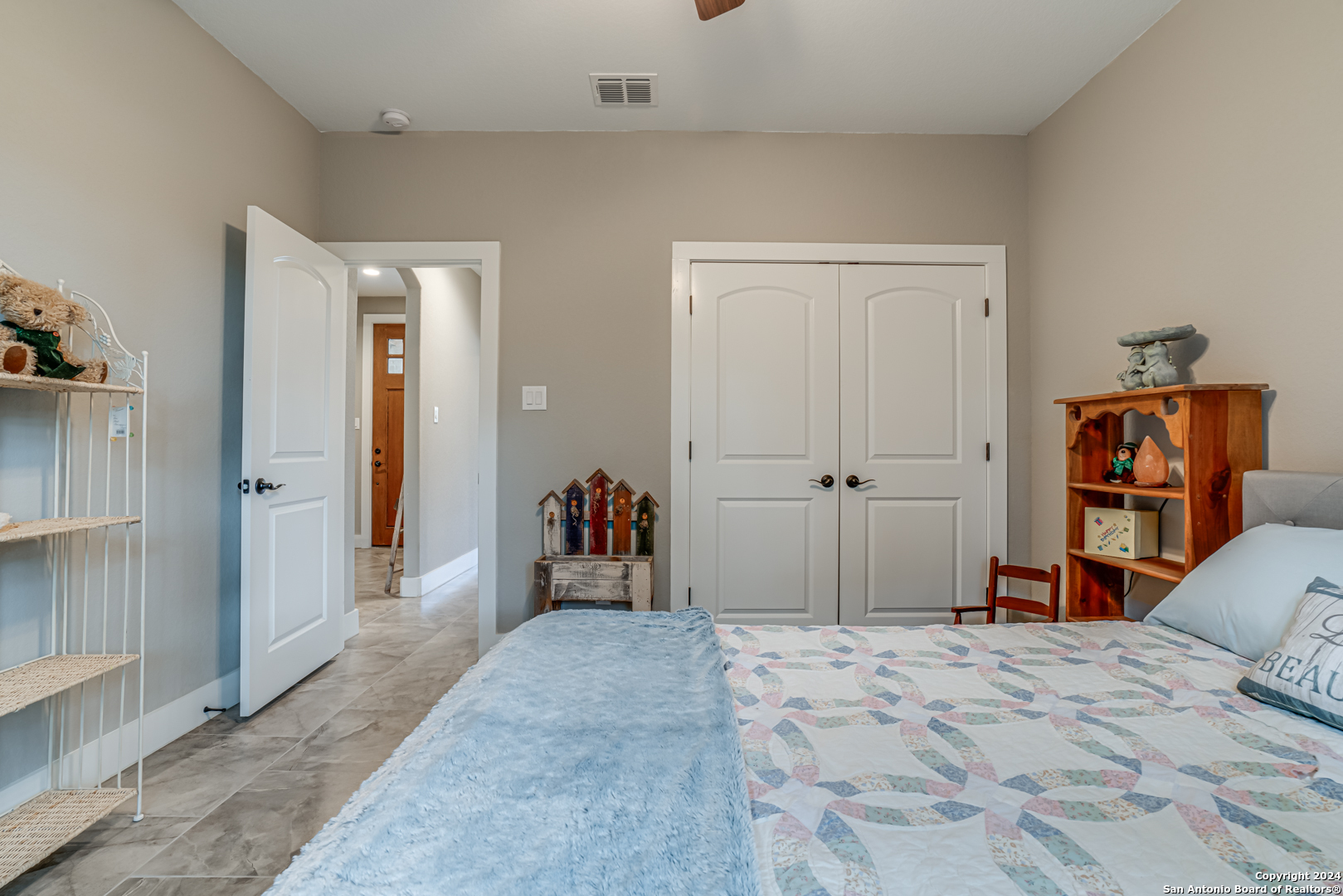 1025 Persimmon Pass