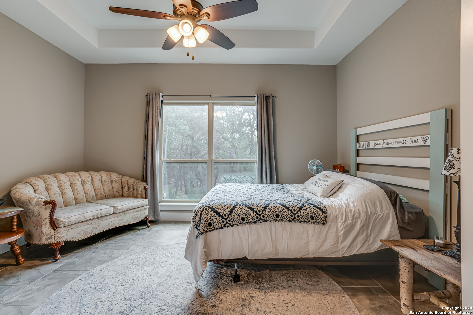 1025 Persimmon Pass