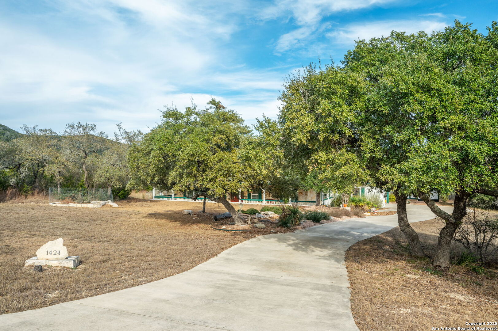 1424 LATIGO BLVD