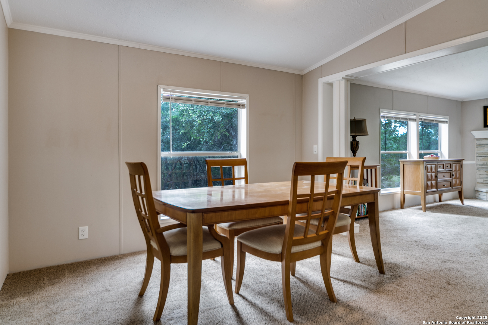 1094 Northlake