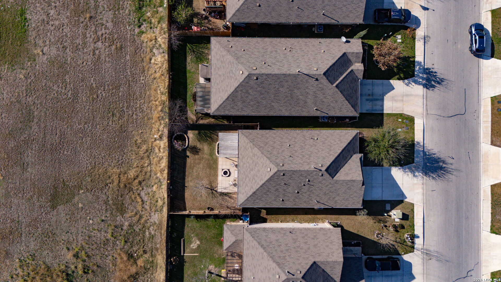 2542 McCrae