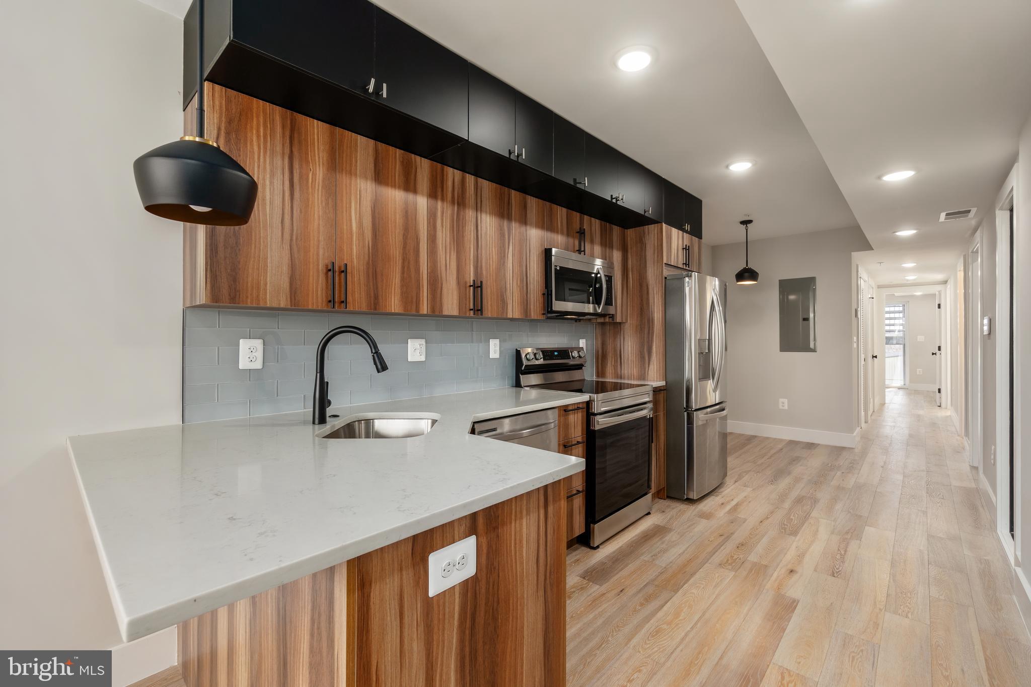 2011 BENNING ROAD NE 3