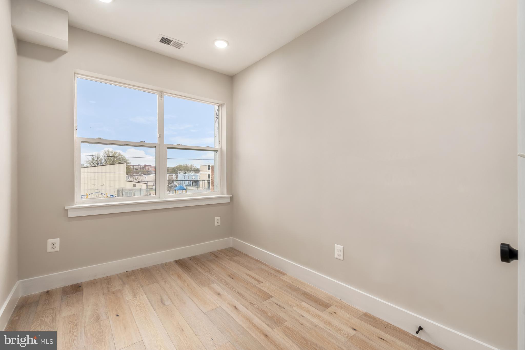 2011 BENNING ROAD NE 3