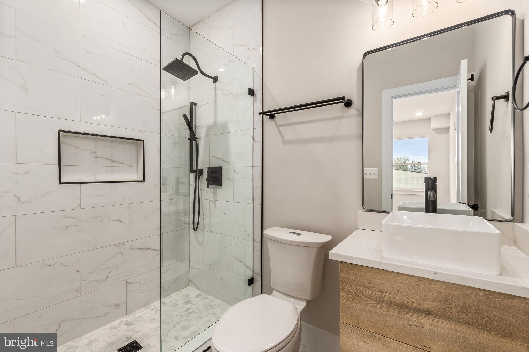 2011 BENNING ROAD NE 3