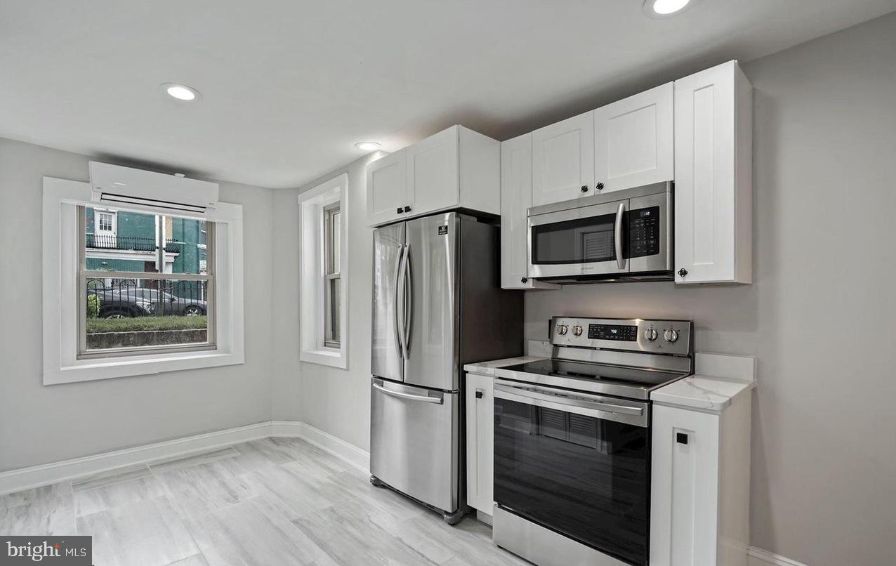 1201 4TH STREET NW B