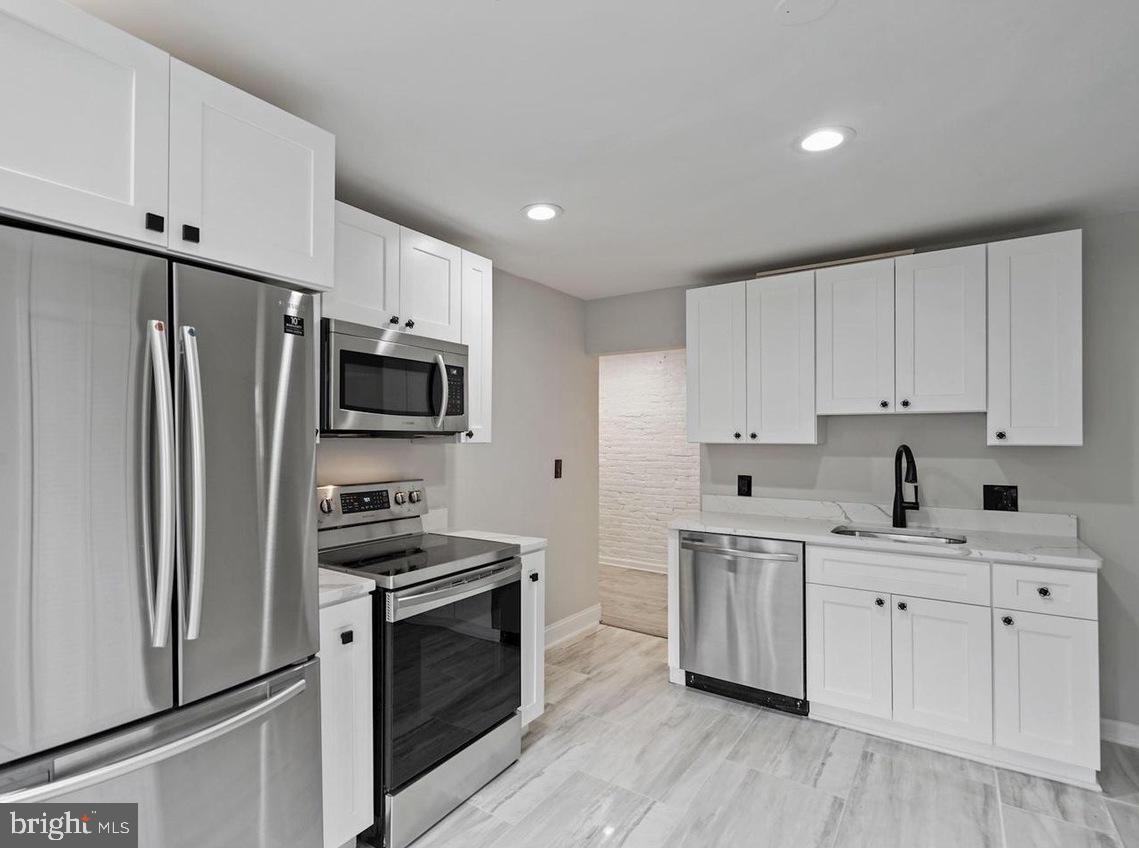 1201 4TH STREET NW B