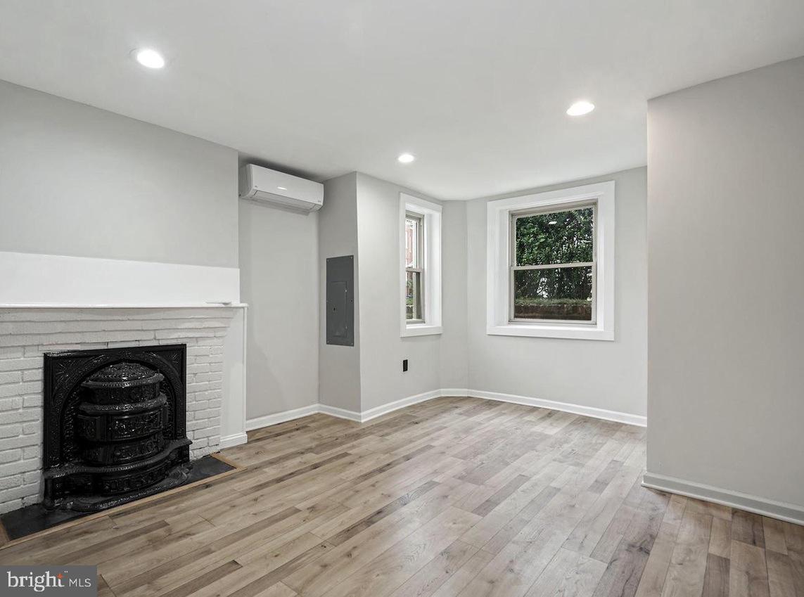 1201 4TH STREET NW B