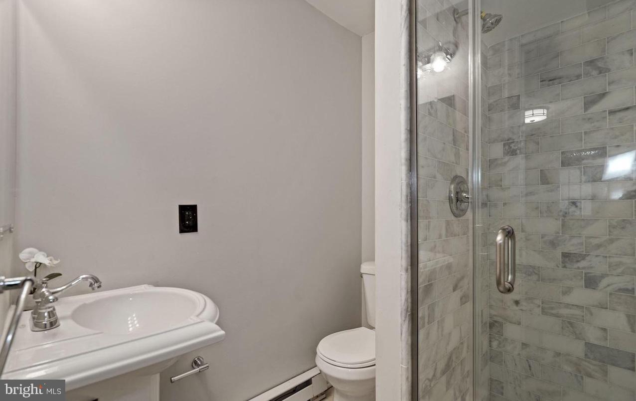 1201 4TH STREET NW B