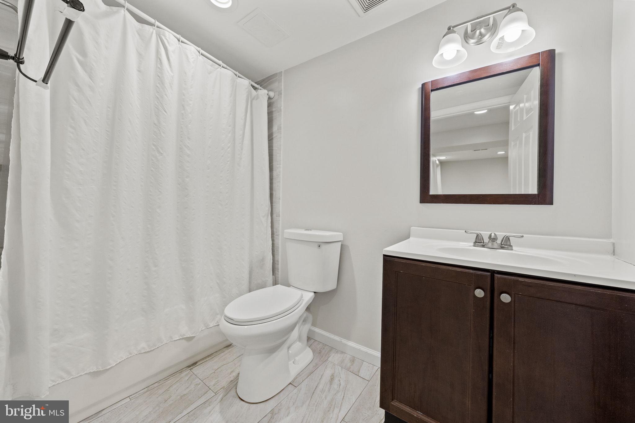 3002 FRANKLIN STREET NE