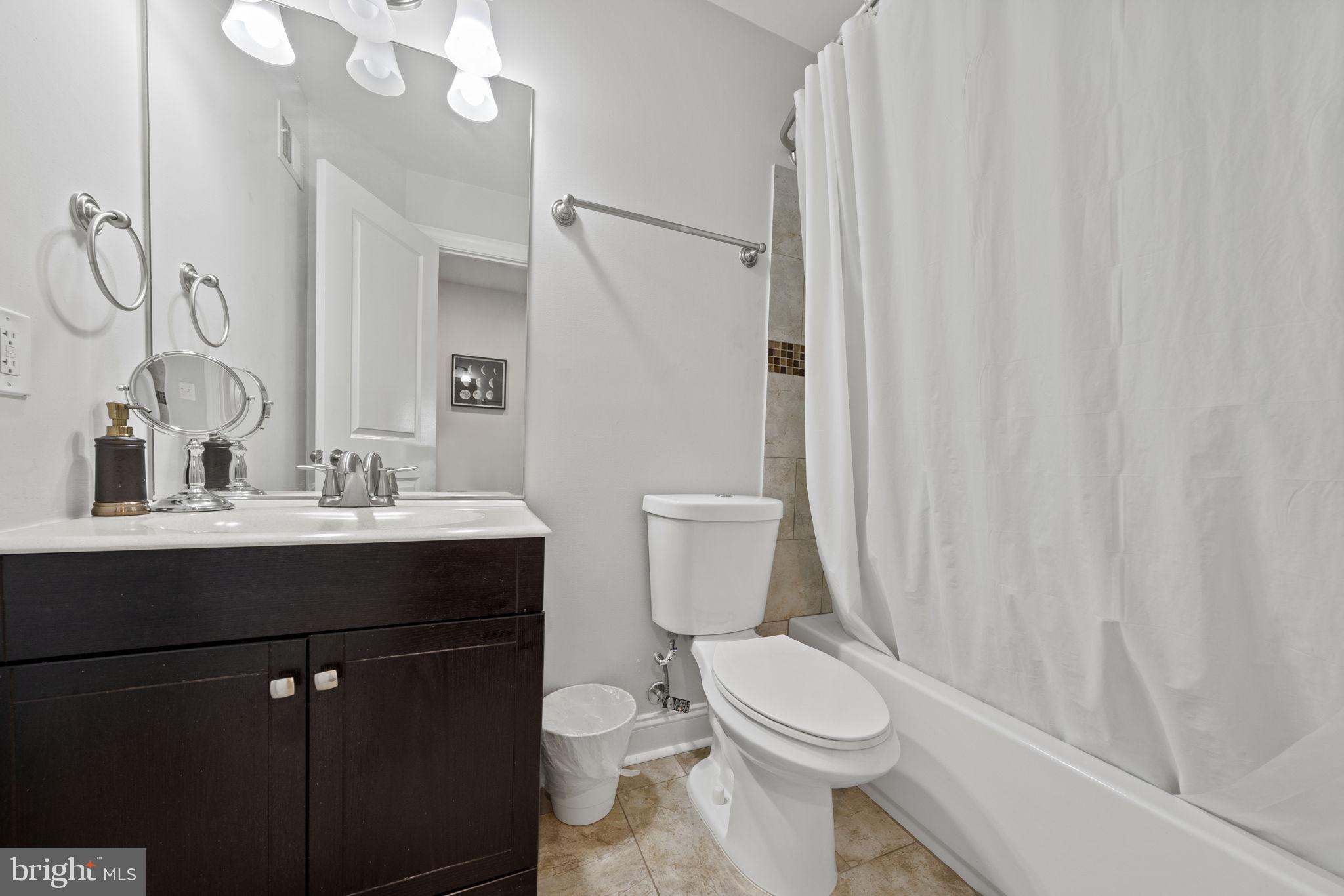 3002 FRANKLIN STREET NE