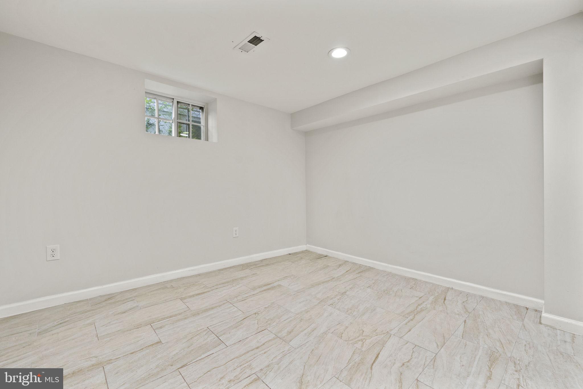 3002 FRANKLIN STREET NE