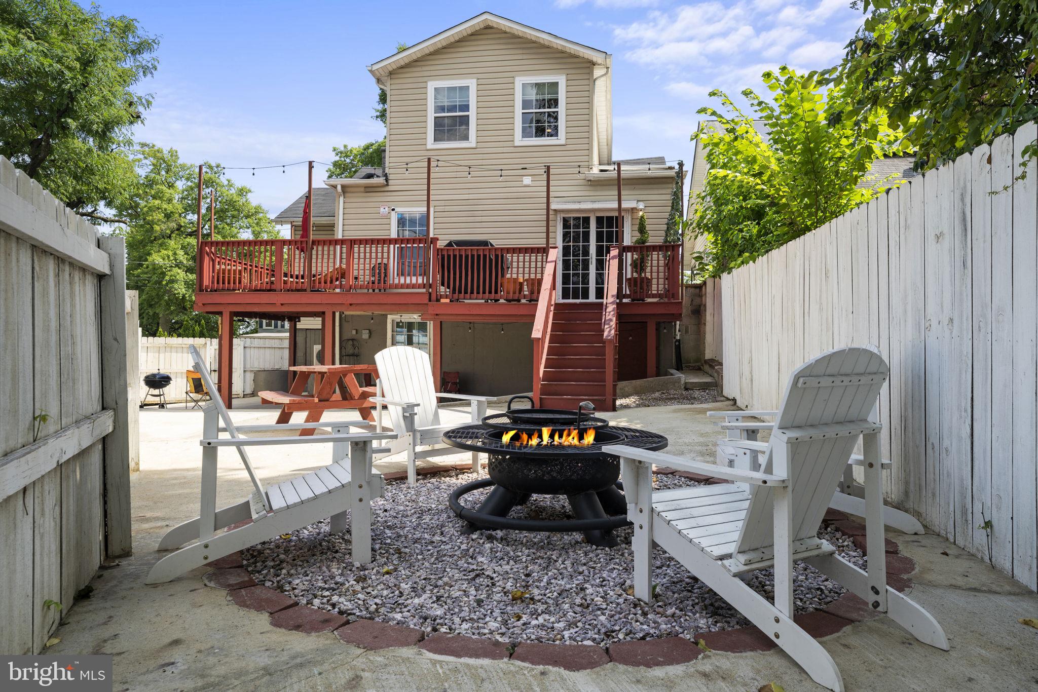 3002 FRANKLIN STREET NE