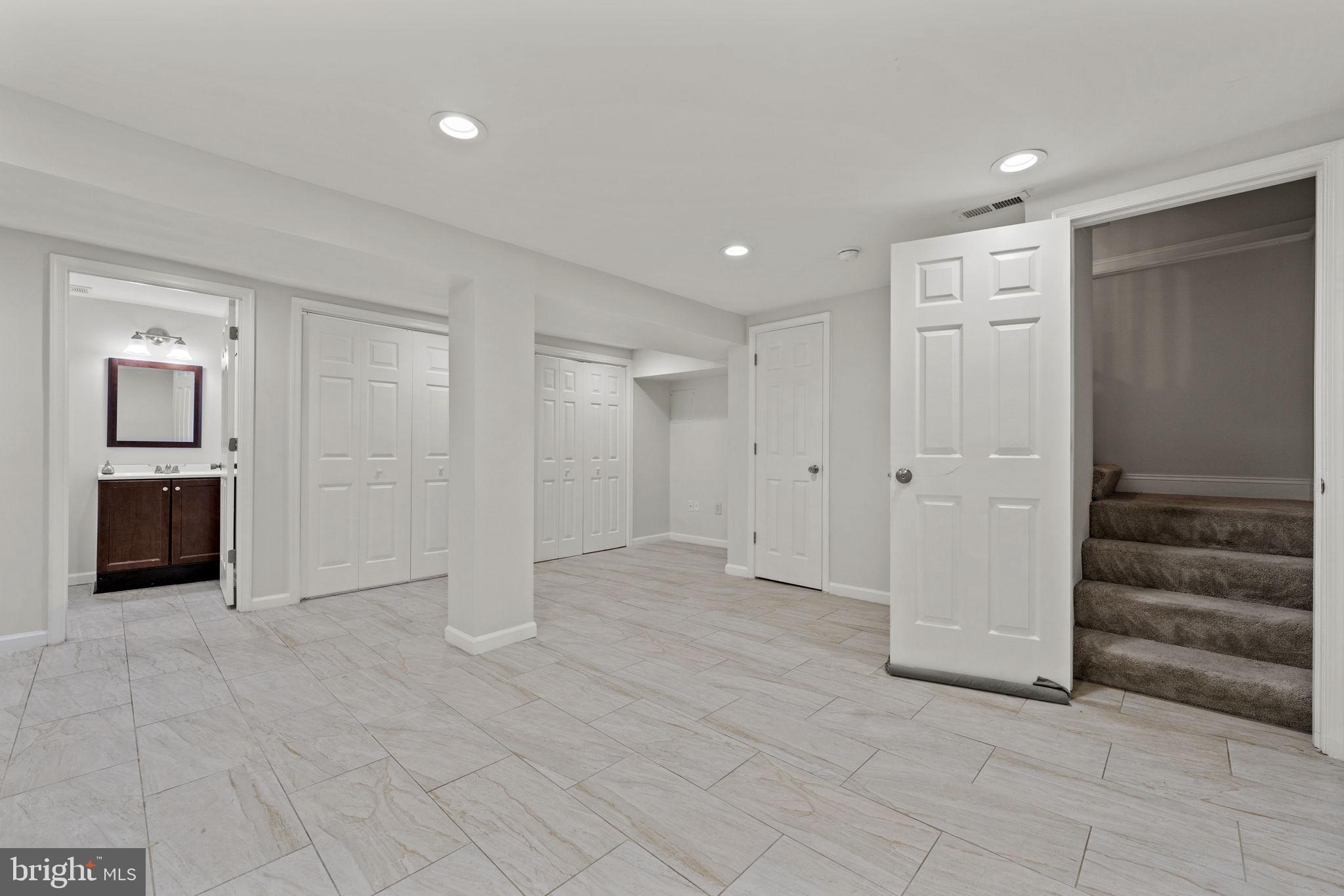 3002 FRANKLIN STREET NE