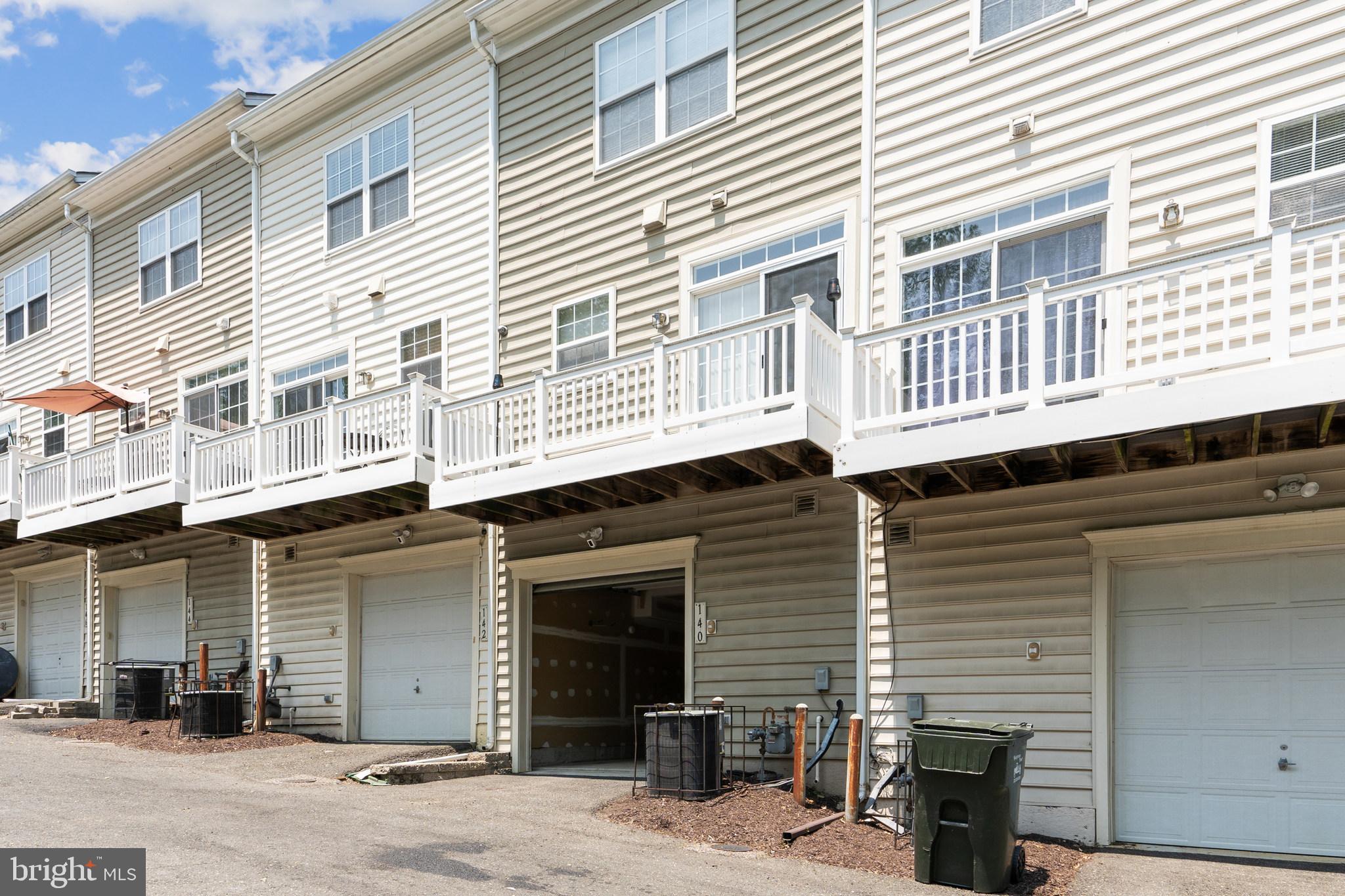 140 DANBURY STREET SW