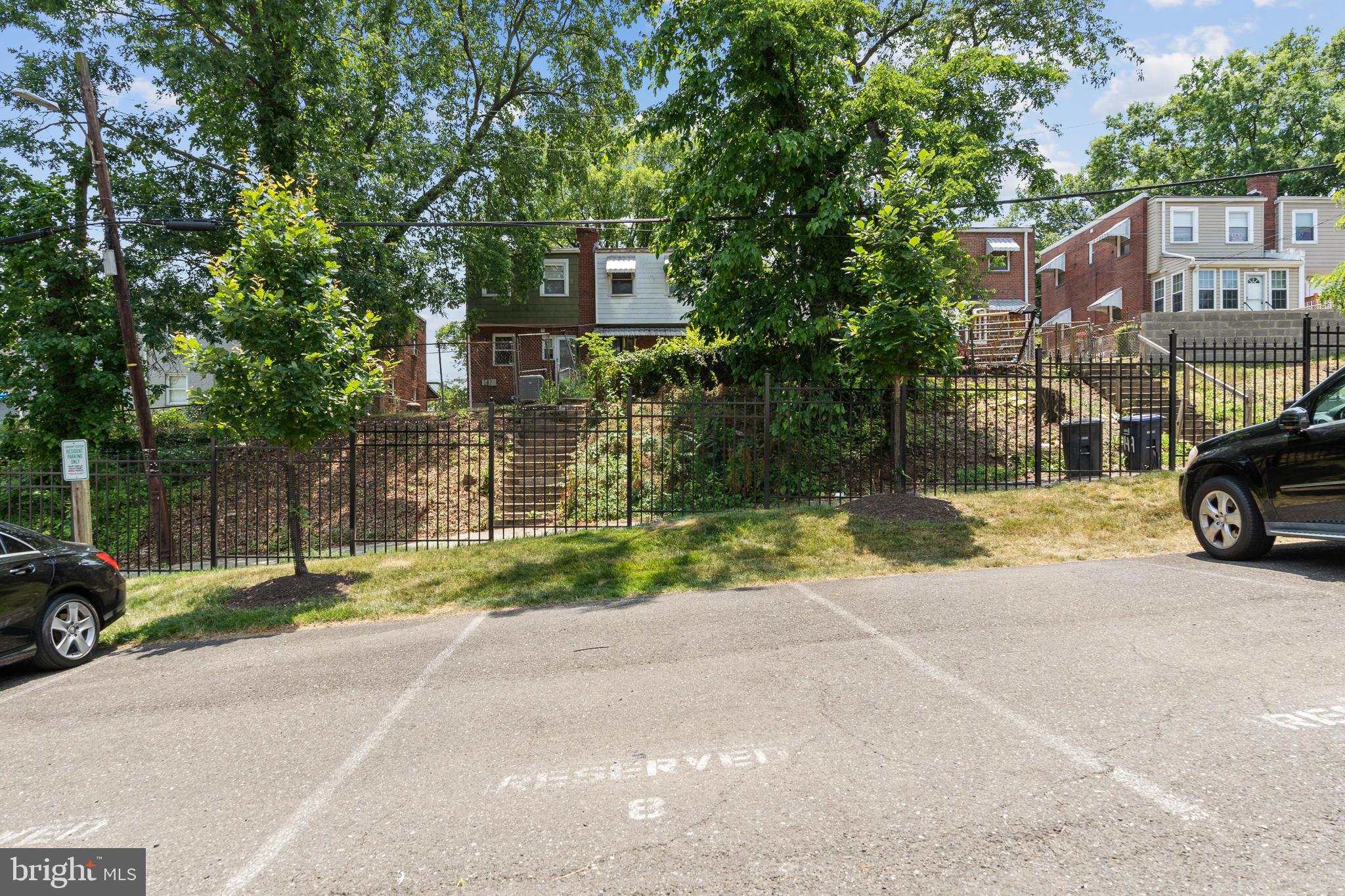140 DANBURY STREET SW