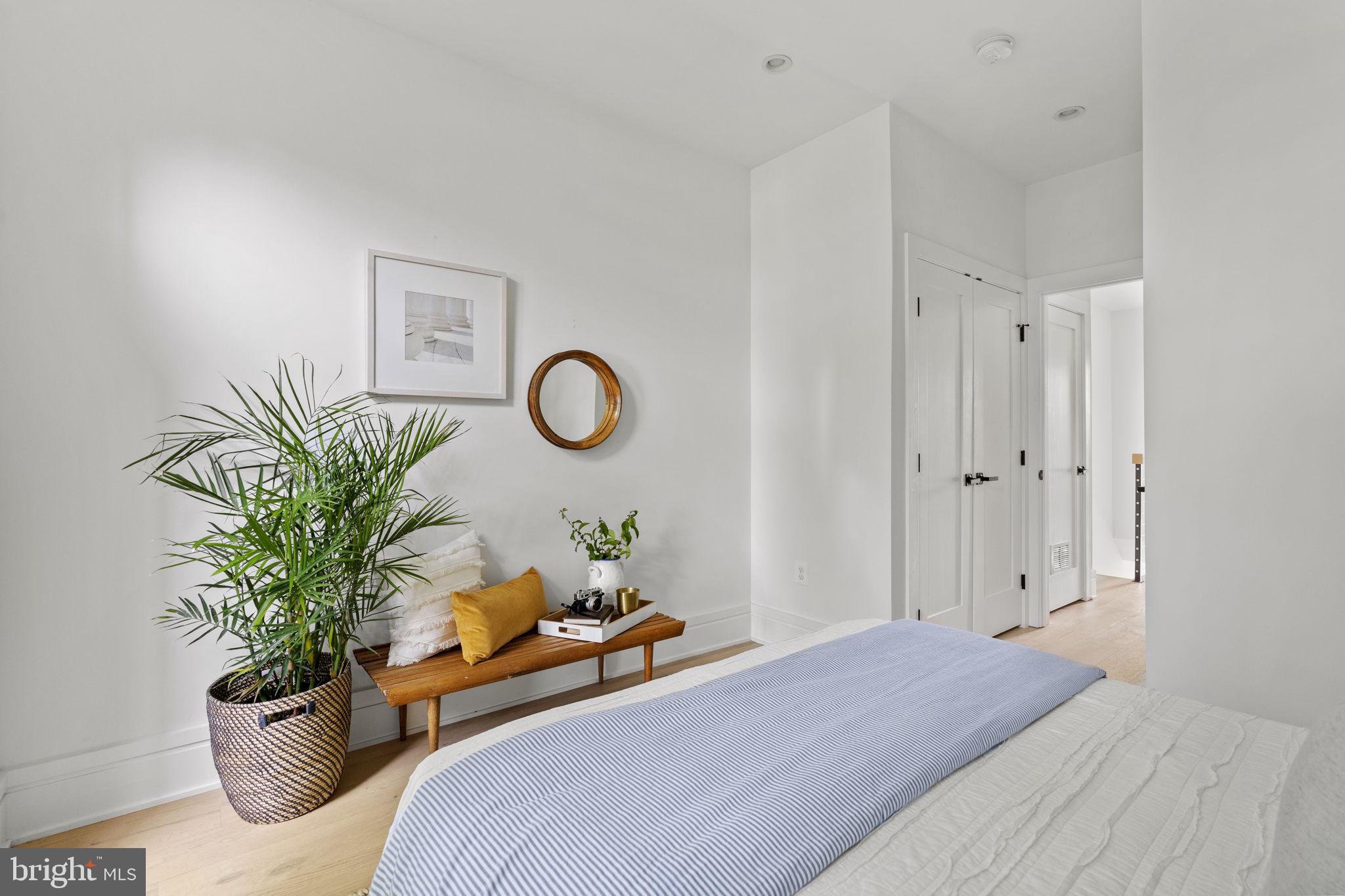 1539 4TH STREET NW 2