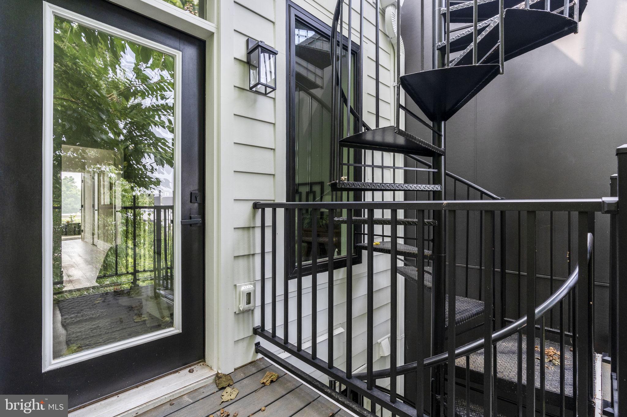 1539 4TH STREET NW 2