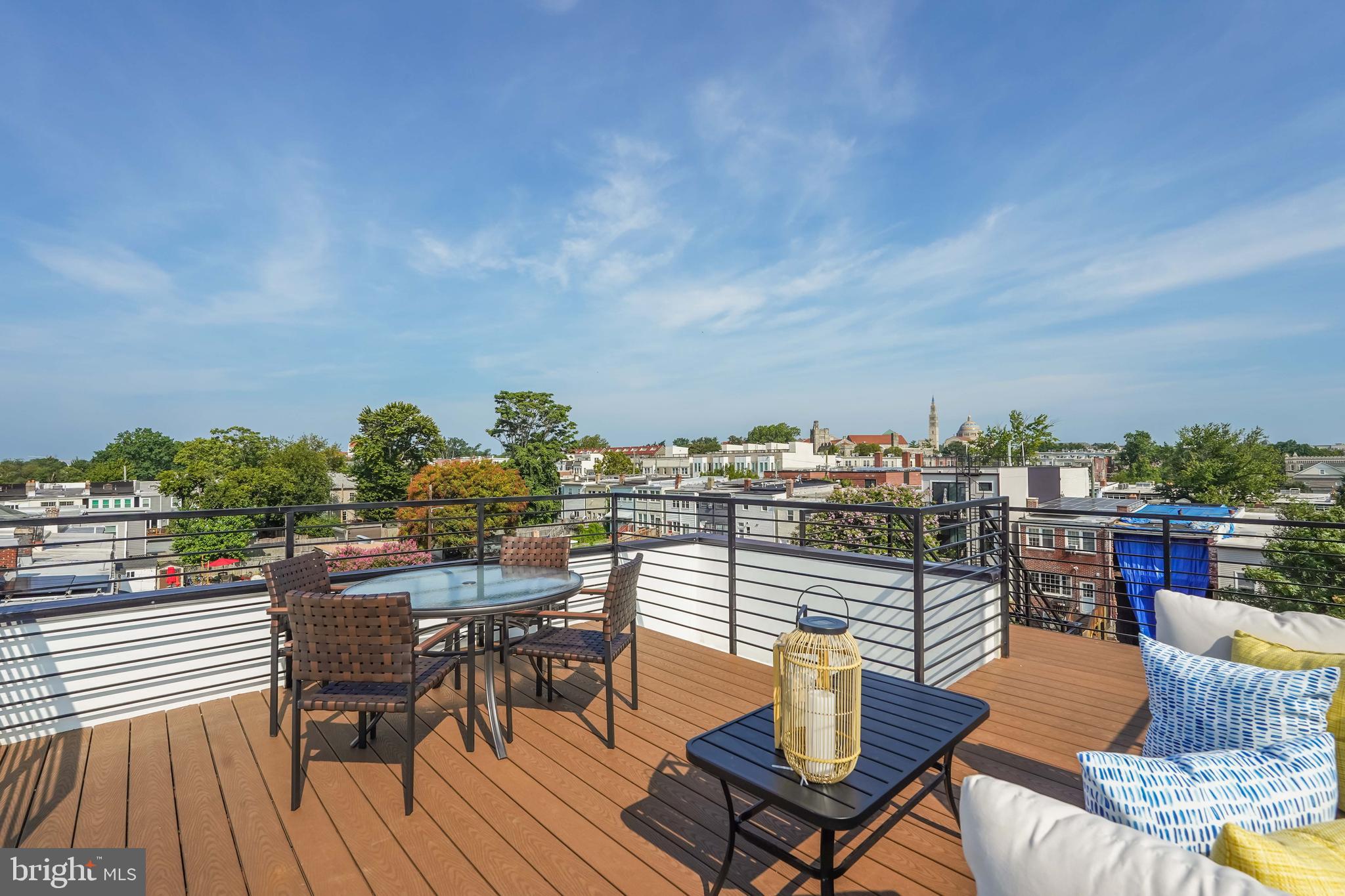 638 FRANKLIN STREET NE 2