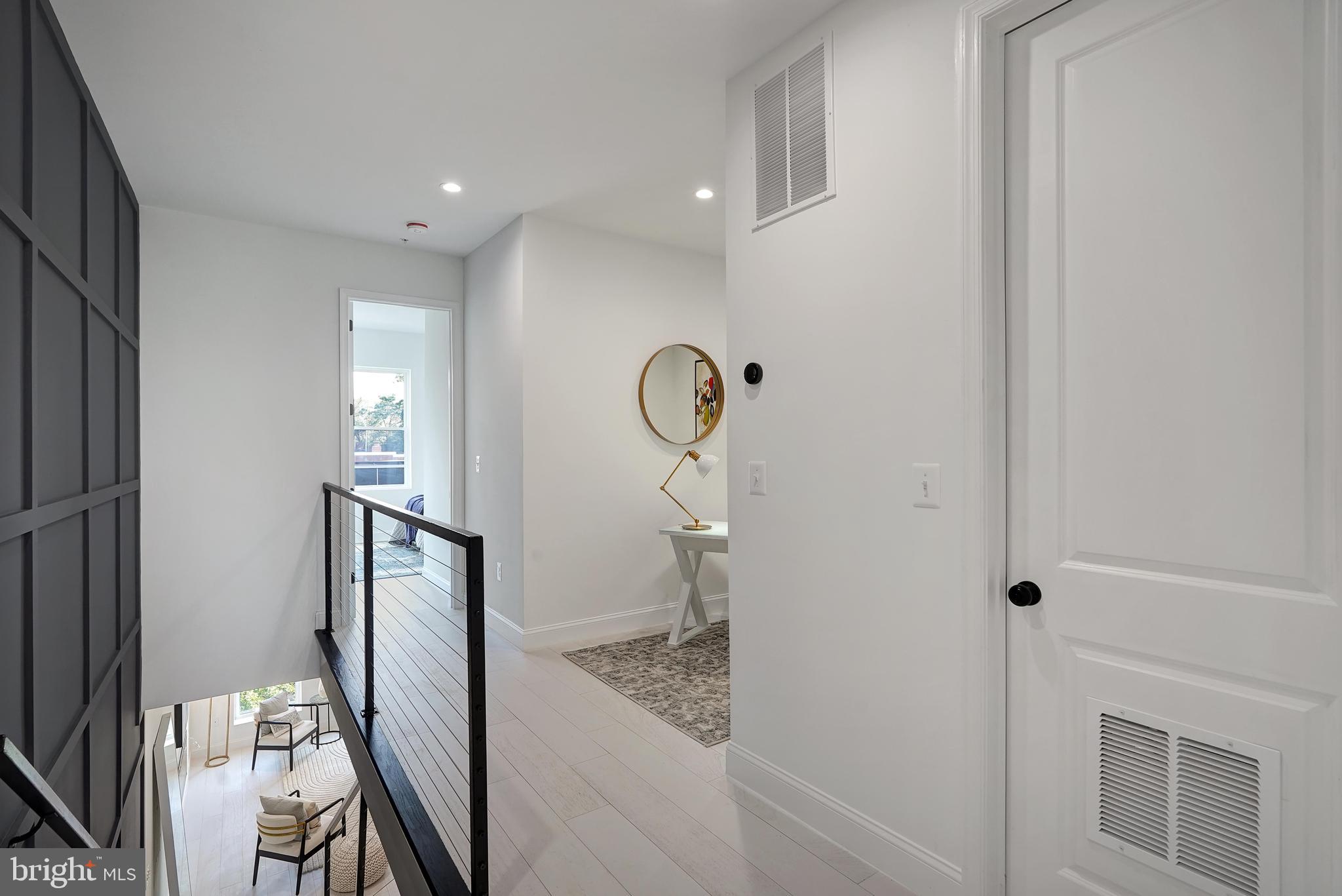 638 FRANKLIN STREET NE 2