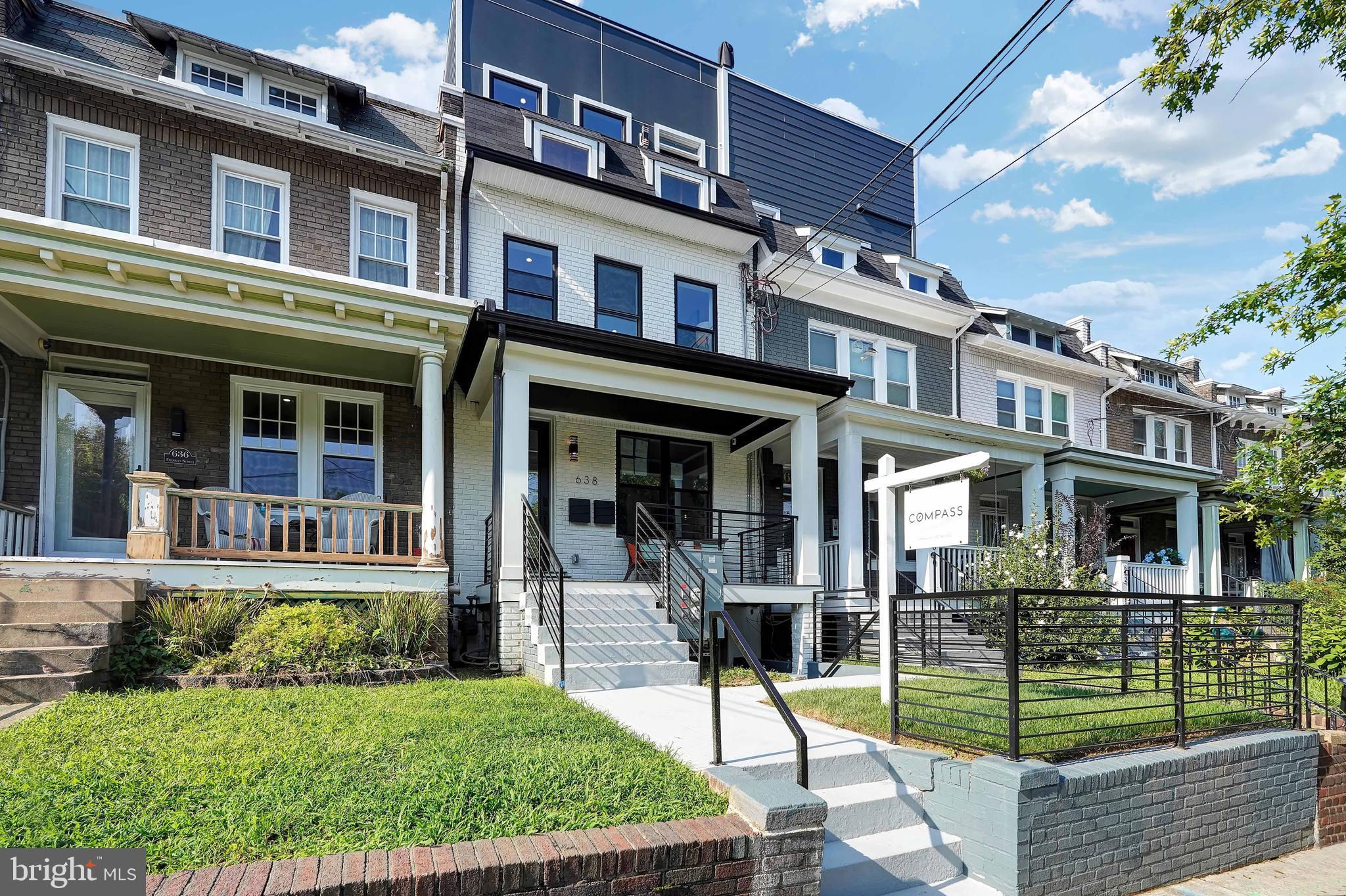 638 FRANKLIN STREET NE 2