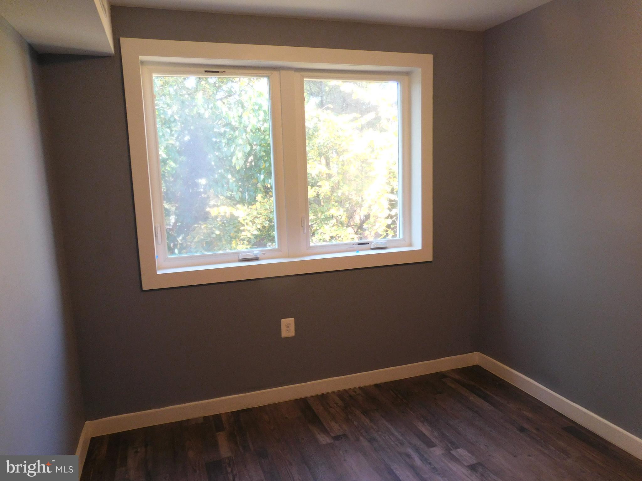 1907 18TH STREET SE 4