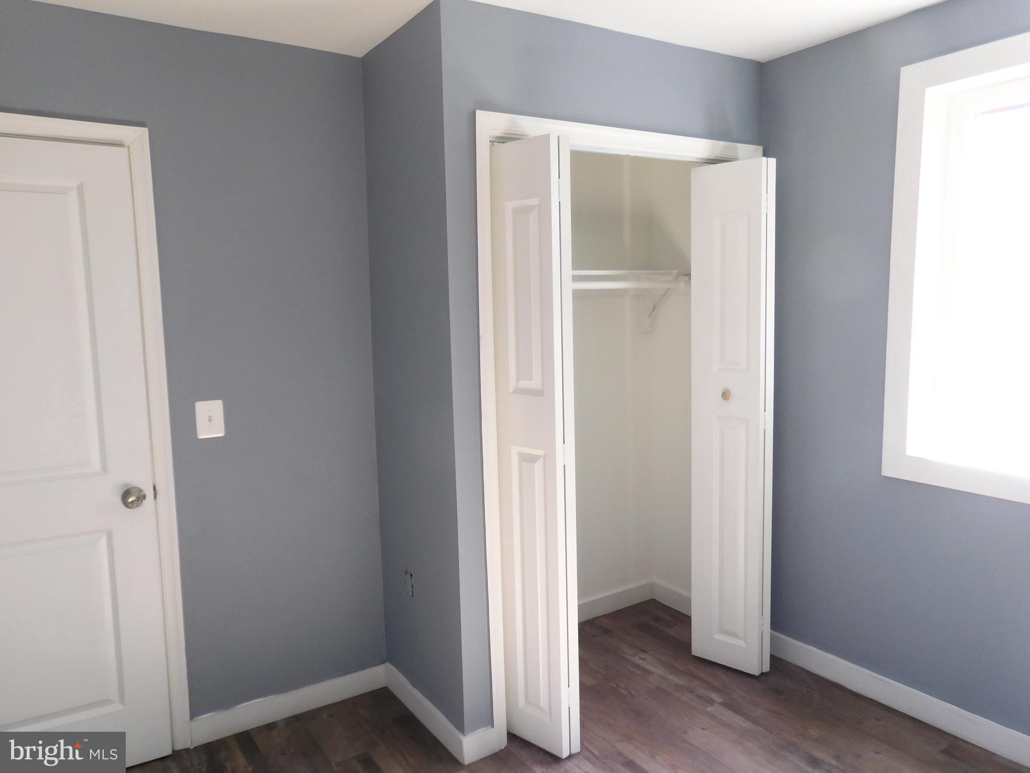 1907 18TH STREET SE 4