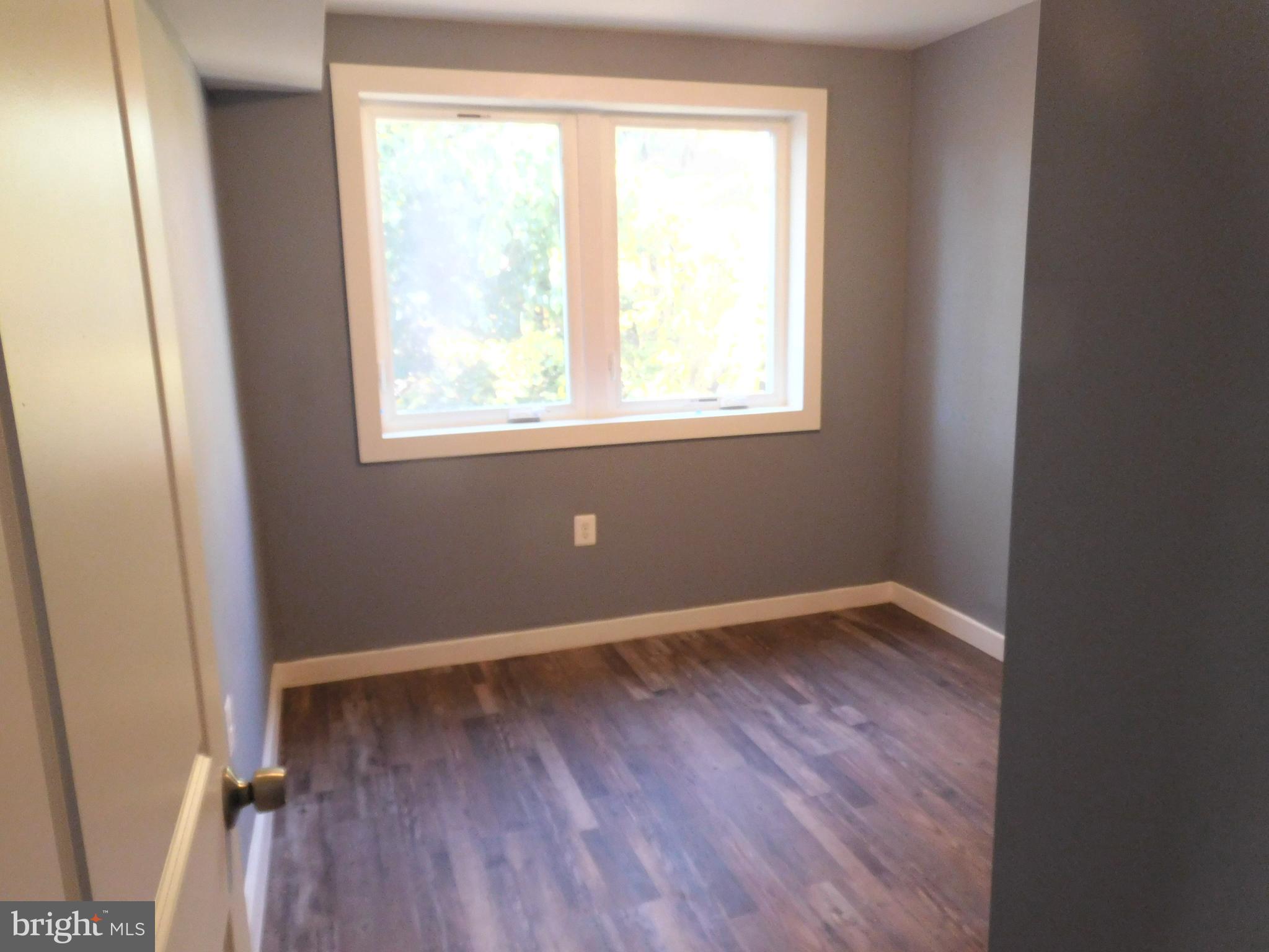 1907 18TH STREET SE 4