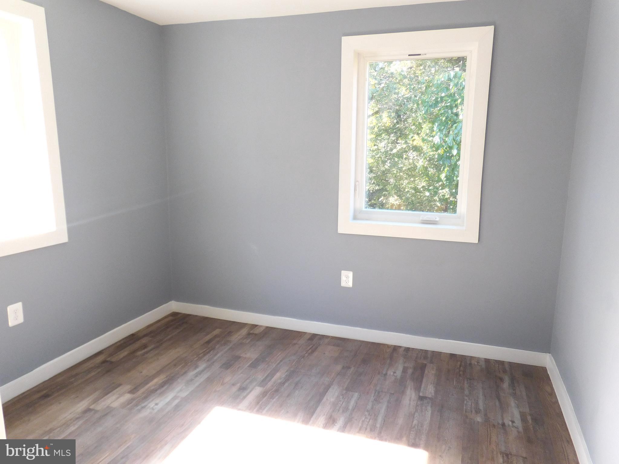 1907 18TH STREET SE 4