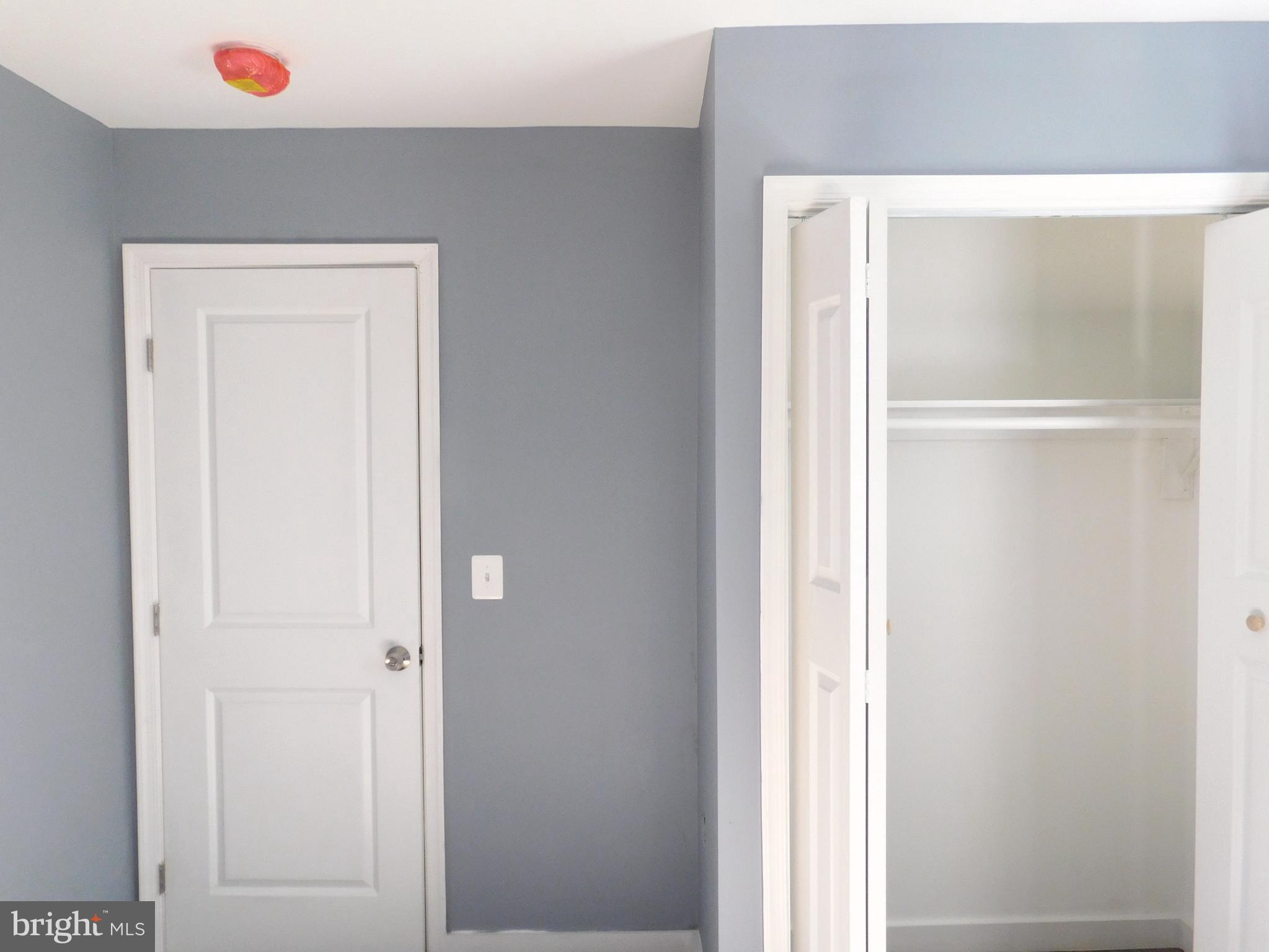 1907 18TH STREET SE 4