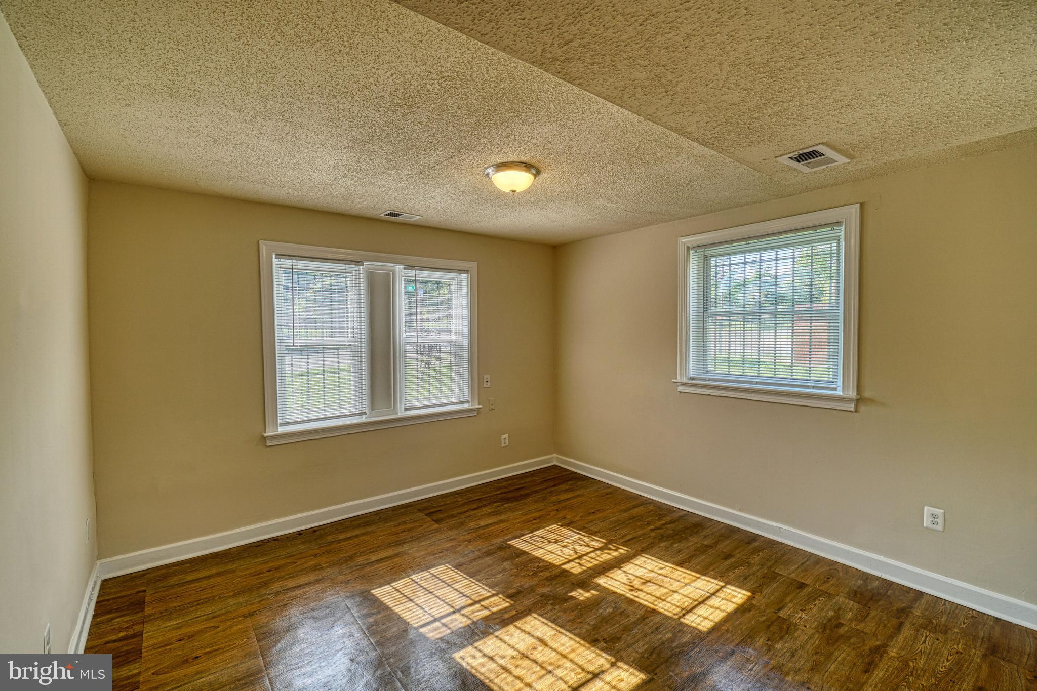 2801 JASPER STREET SE 1