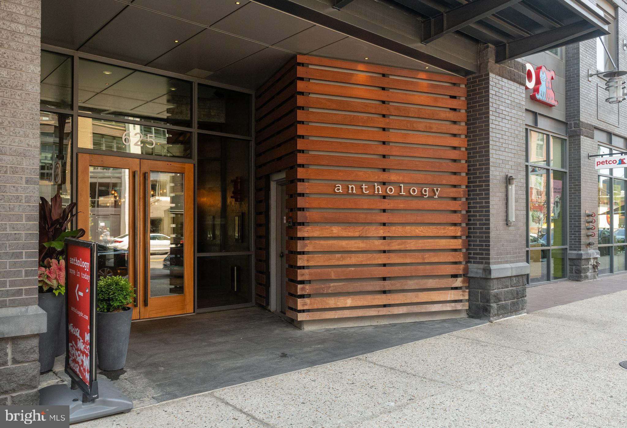 714 11TH STREET NE 302