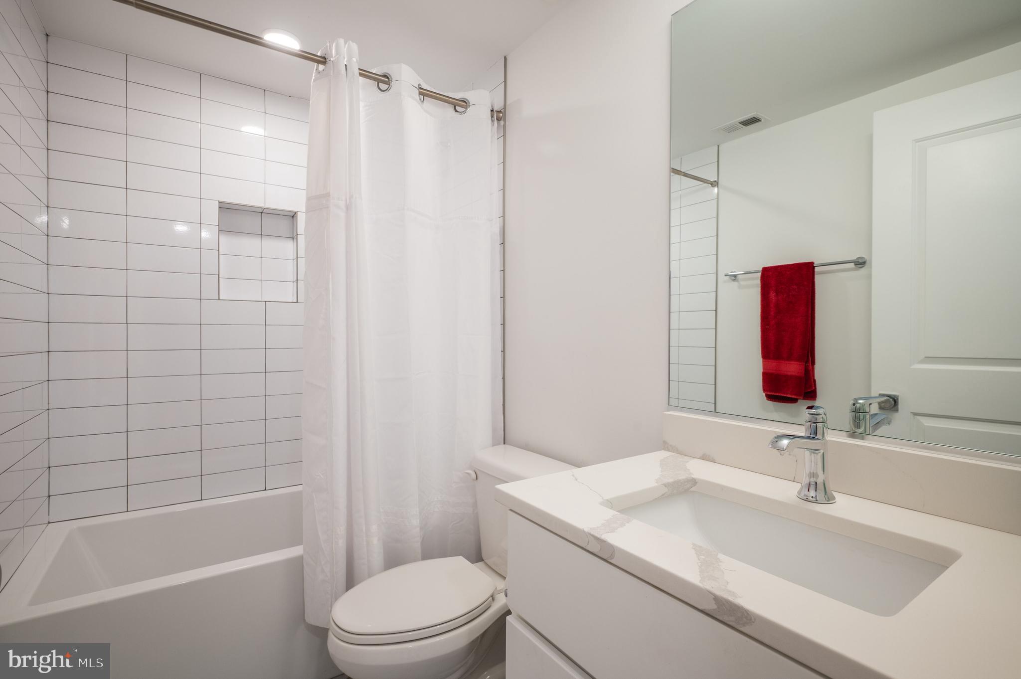 714 11TH STREET NE 302